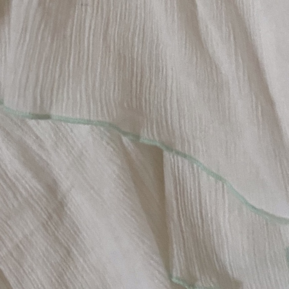 Anthropologie Ruffled White Toddler Duvet - Picture 5 of 13